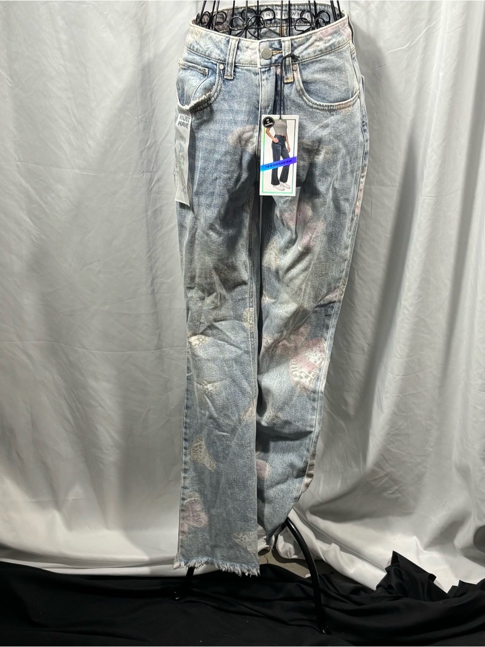 Tinseltown Light Blue flare-Leg Jeans with Subtle Floral Accents
